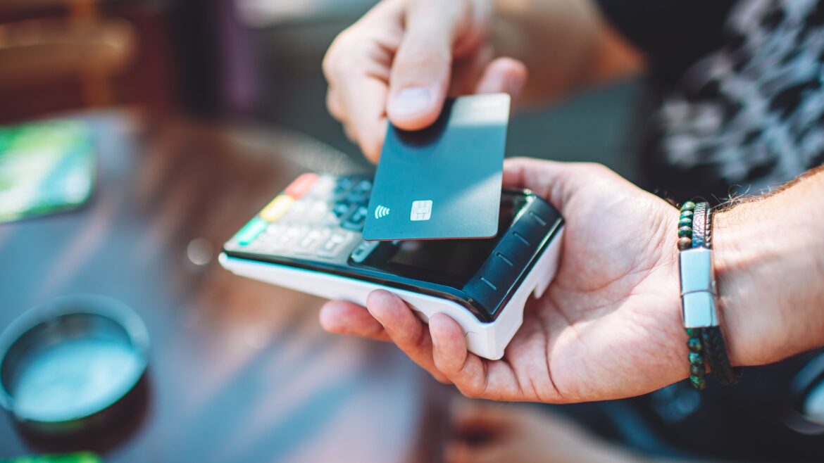 Contactless Cards and RFID Skimming